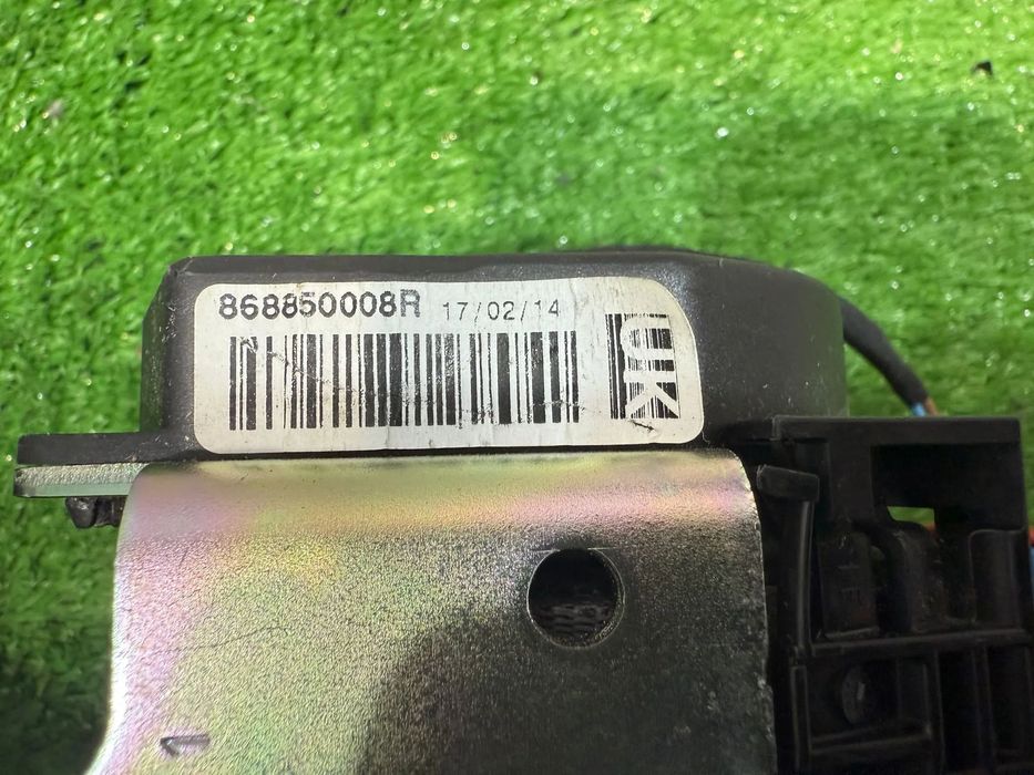 CENTURA SIGURANTA FATA STANGA RENAULT MEGANE III B95 1.6 DIESEL 2014 COD OEM 868850008R 2008-2016