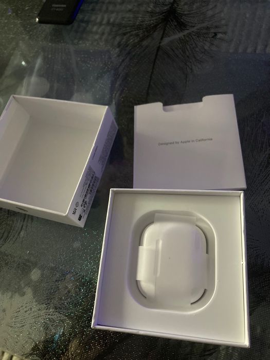 Продавам AirPods 3