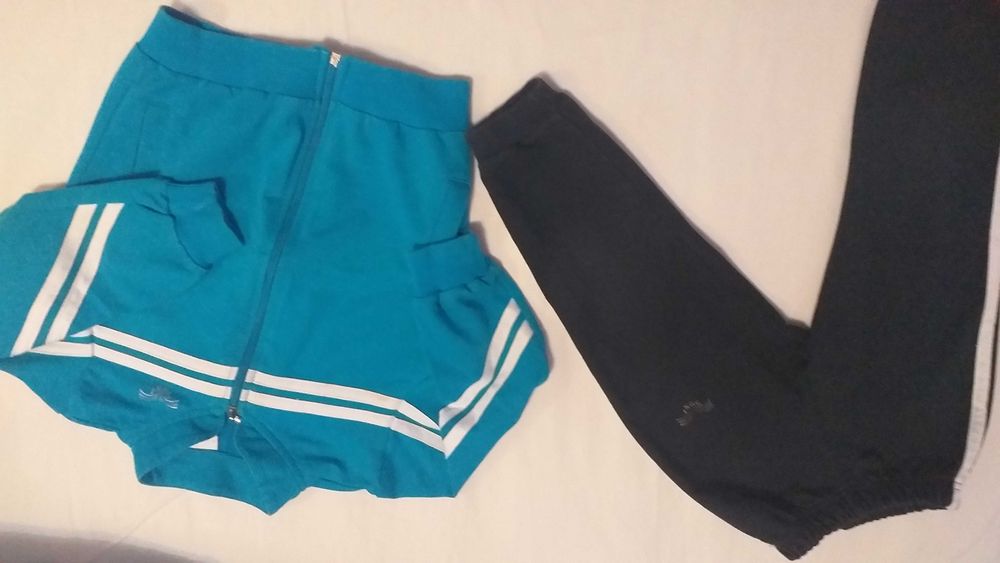 Детски фирмени комплекти   много качествени-26лв.