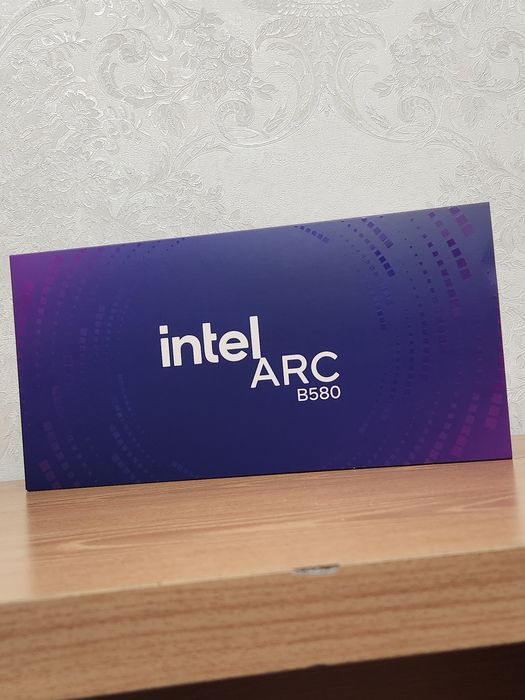 Видеокарта Intel Arc B580 12Gb Limited Edition