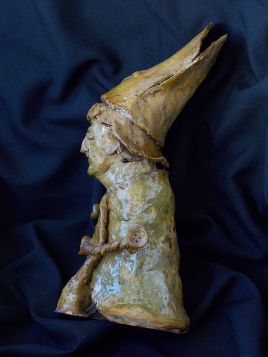 statueta veche 2,7 kg.arta lucrata manual antichitati statuie ceramica