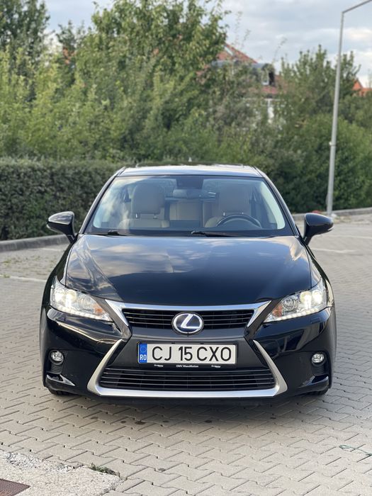 Lexus ct200h  an fabr.2015 , hybrid