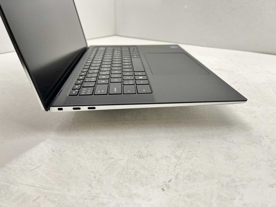Dell XPS 15 9520 Като Нов 15.6" i7-12700H 16GB 510GB клас | Гаранция