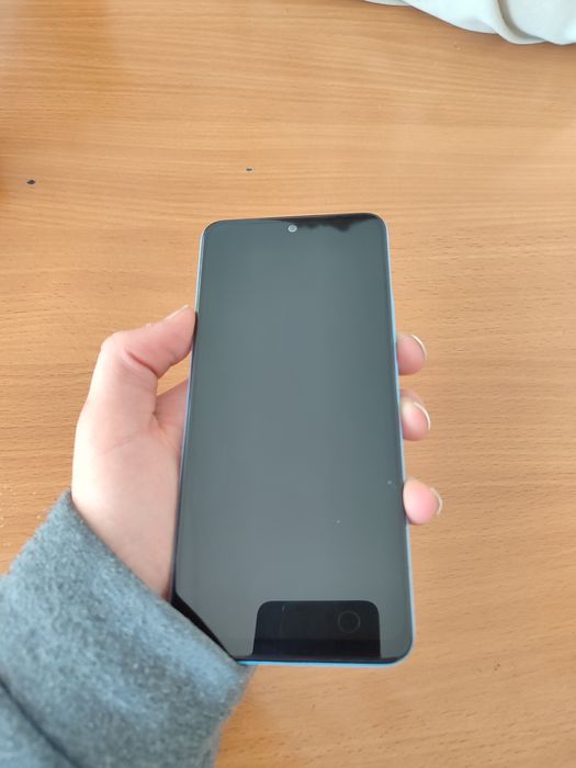 Продаю редми нот 12