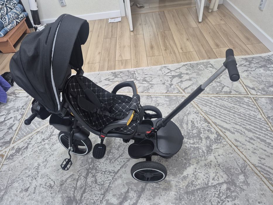 Трёхколёсный детский велосипед