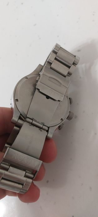 Ceas nixon subacvatic