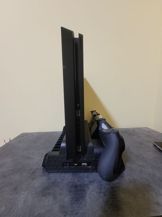 Playstation 4 slim ps 4 plastation