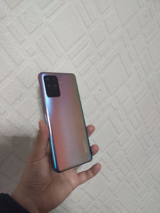 Продам телефон Oppo Reno 5 Lite