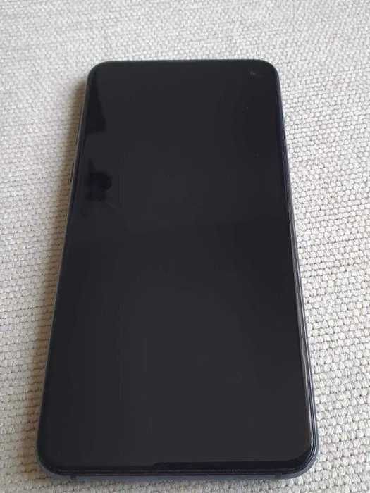 Samsung Galaxy S10e