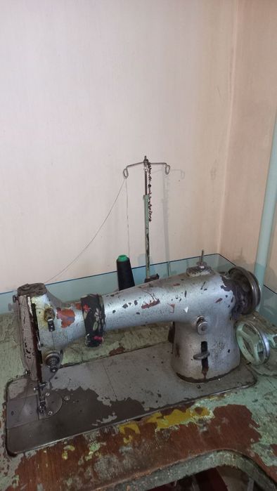 Тикув машина 22 сотилади