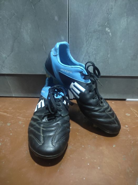 Nike butsi, tishli butsi