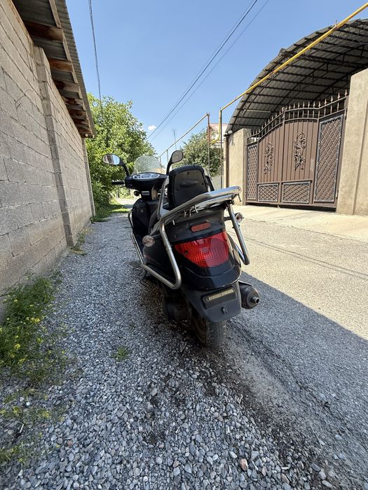 Скутер Daelim 150