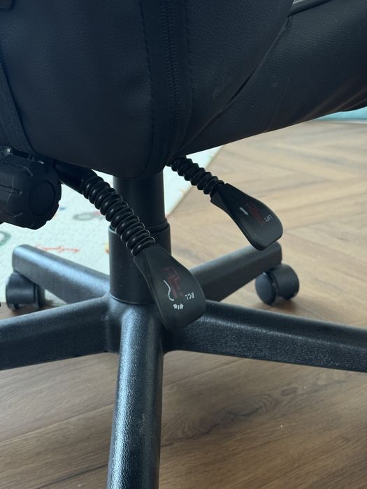 Продам компьютерное кресло