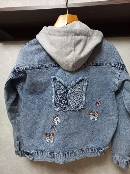 Продам джинсовую курточку