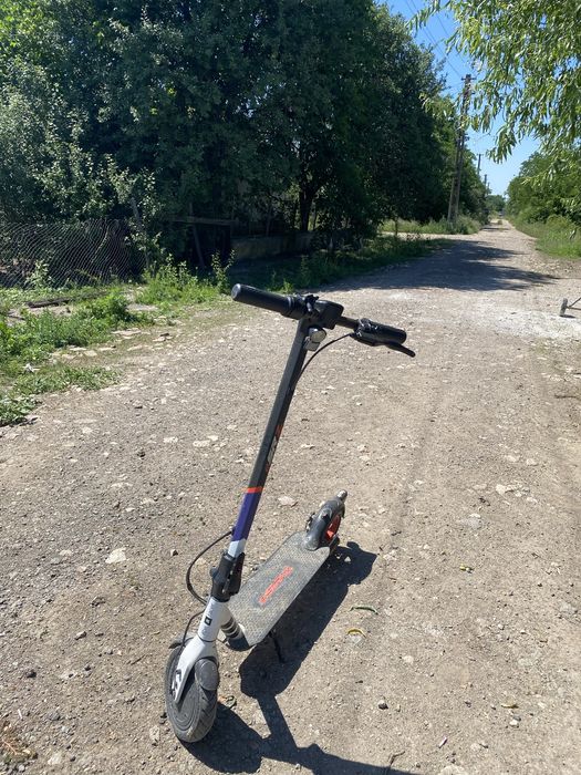trotineta electrica aprilia
