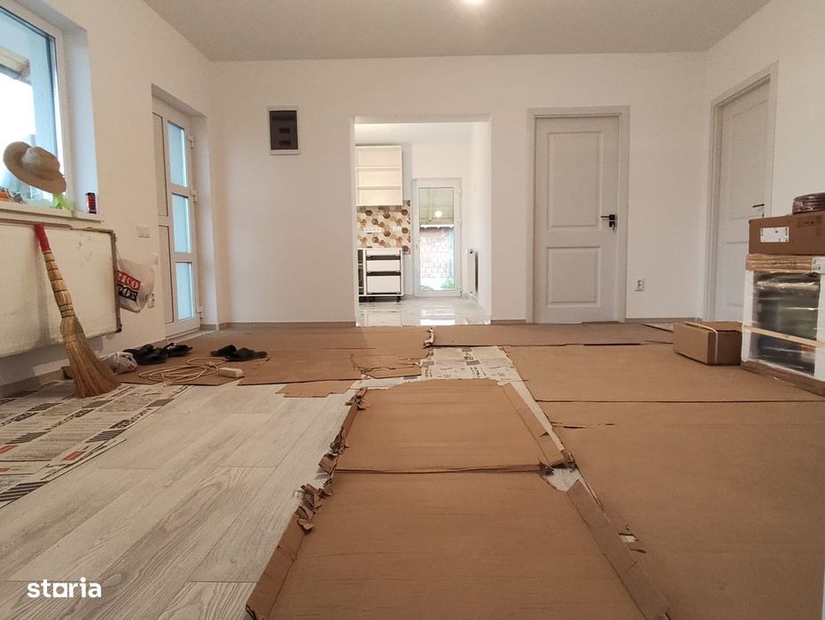 FARA COMISION casa cu 4 camere 2 bai PARTER + Pod Mansardabil la cheie