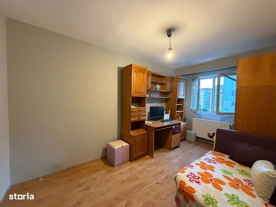 Vand apartament 4 camere Manastur