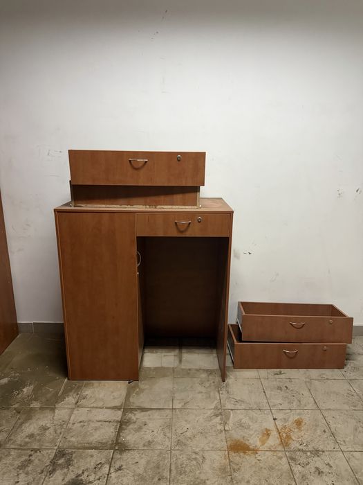 Продам шкафы офисные самовывоз