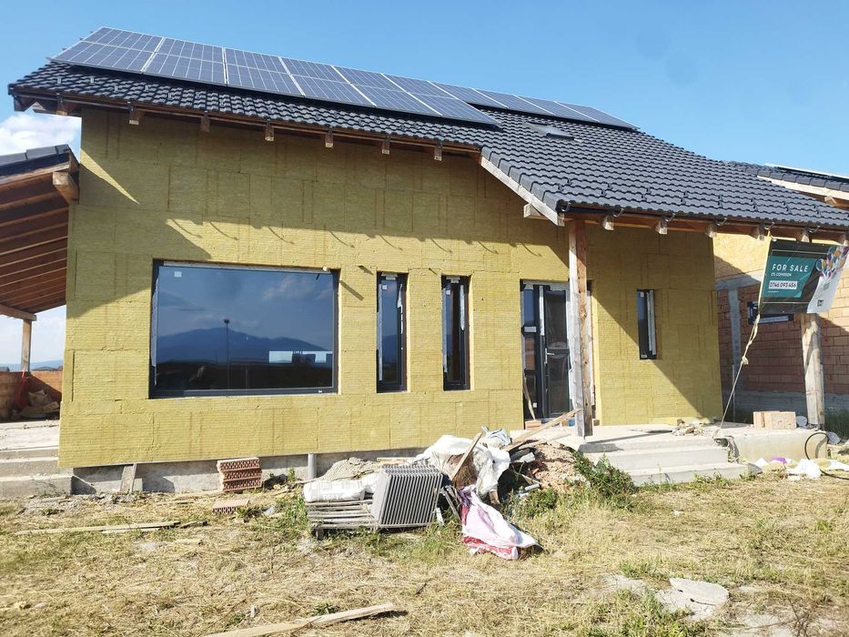 Casa de vanzare granita sanpetru-bod