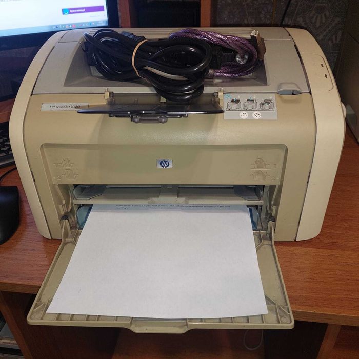 Продам принтер  HP LaserJet 1018