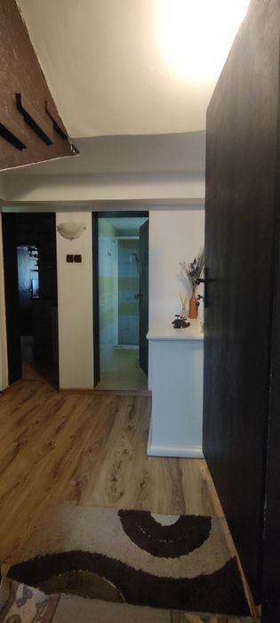 Дава се под наем Етаж от къща в София, Зона Б-5-3 - 65 кв.м за 408 € - Снимка #1