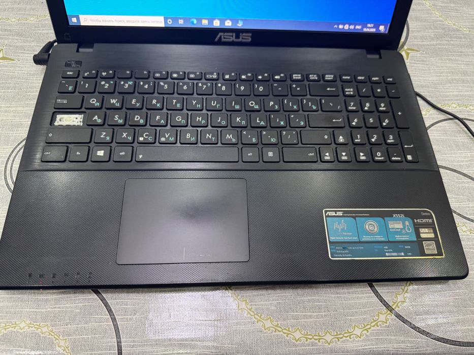 Noutbook ASUS intel core i3 4gb operativka 500 gb hard