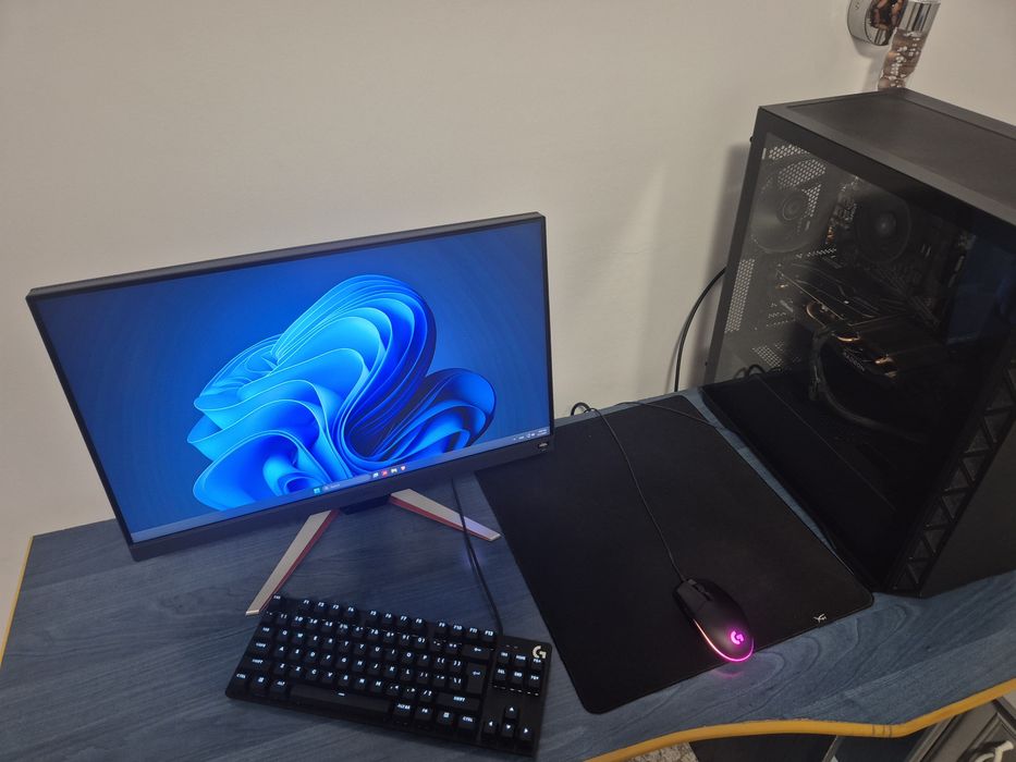 Pc + monitor nu negociez prețul