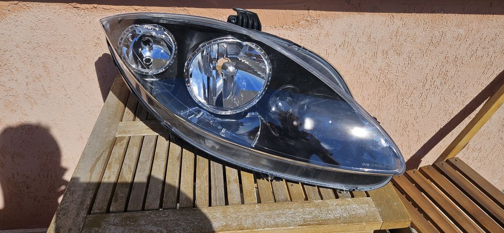 Vand far dreapta Seat Leon 1P nou