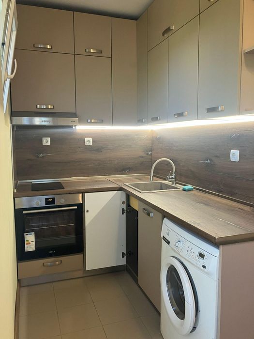 Дава се под наем Двустаен апартамент в Пловдив, Христо Смирненски - 65 кв.м за 407.49 € - Снимка #2