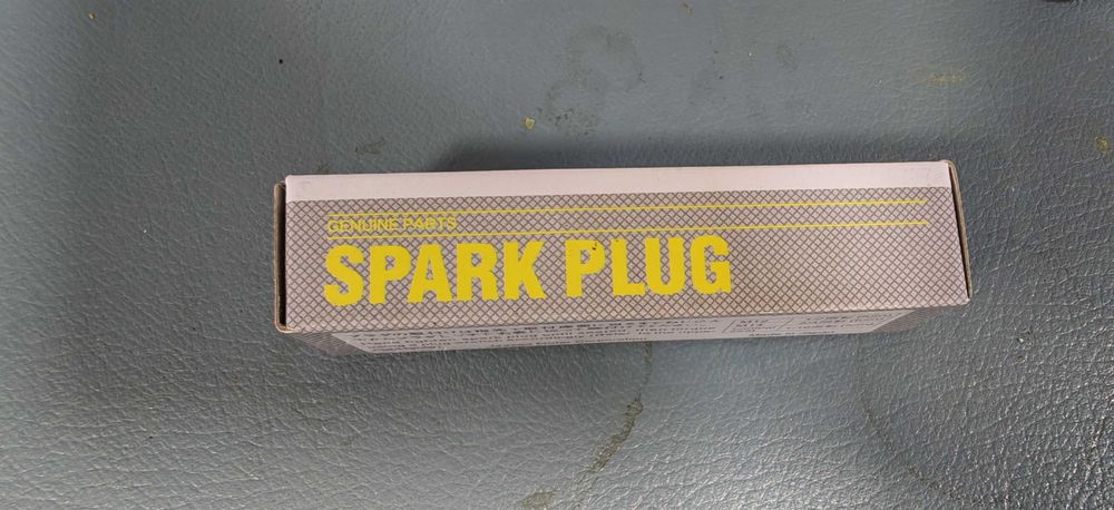 Bujii Mazda filet de 12. Am primit alt model de bujii