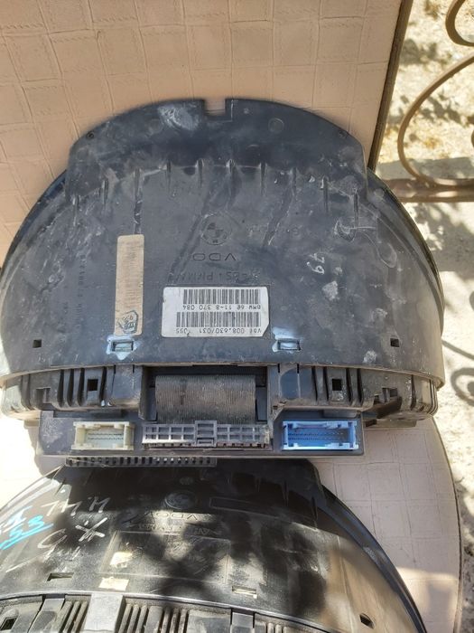 Приборные щитки б/у оригинал