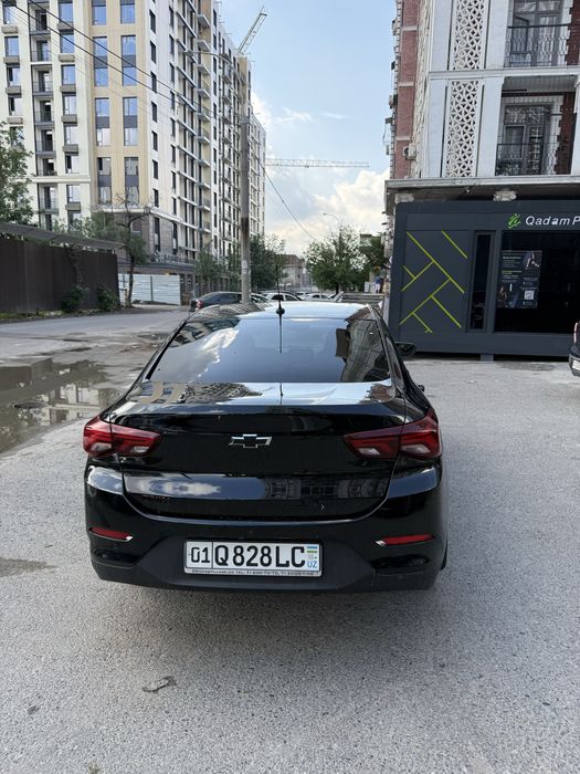 Chevrolet Onix redline 2024