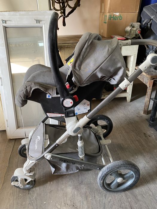 Продам коляску 3в1