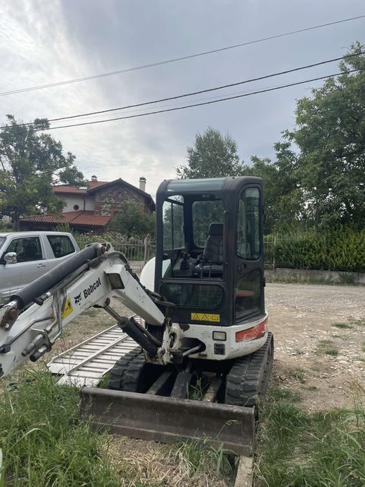 Услуги с багер,валяк, самосвал,изграждане на септични ями