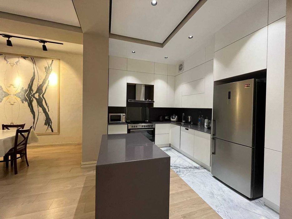 ЖК Нрг Ойбек! Сдается шикарная квартира 3-х ком