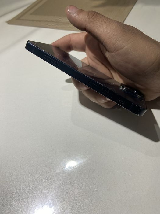 Продам iphone 13 mini