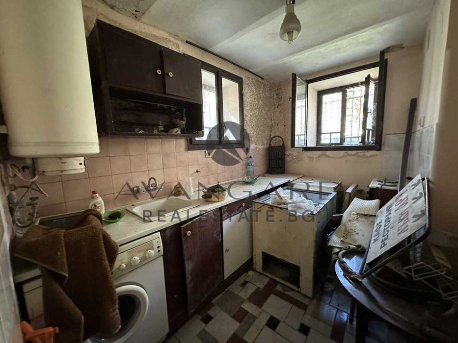 Продава се Етаж от къща в Пловдив, Център - 111 кв.м за 2253 €/кв.м - Снимка #4