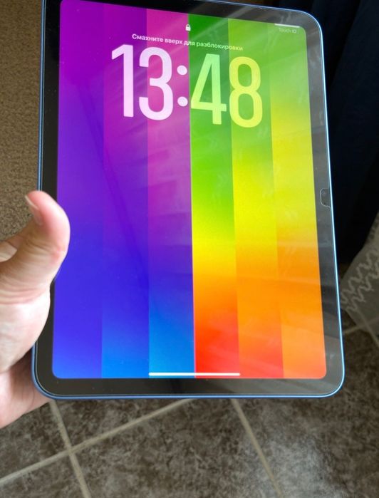 iPad A16, нов + стилус и три калъфа