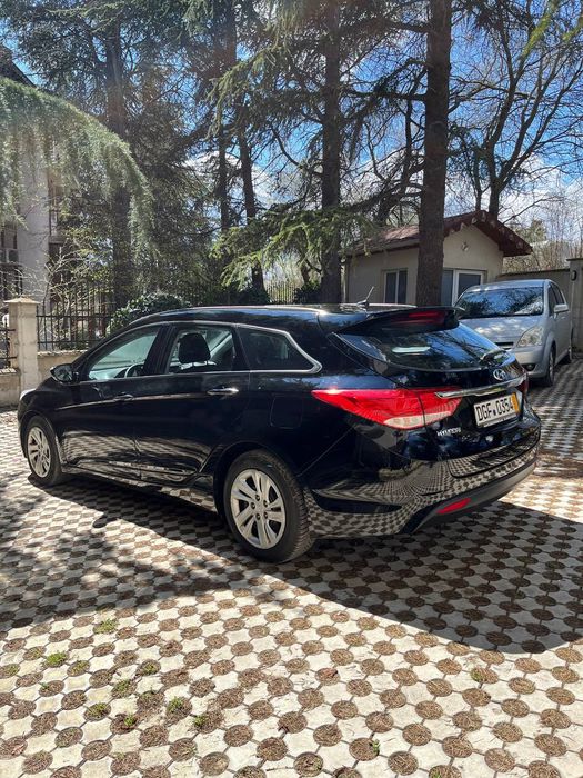Продавама Hyundai i40