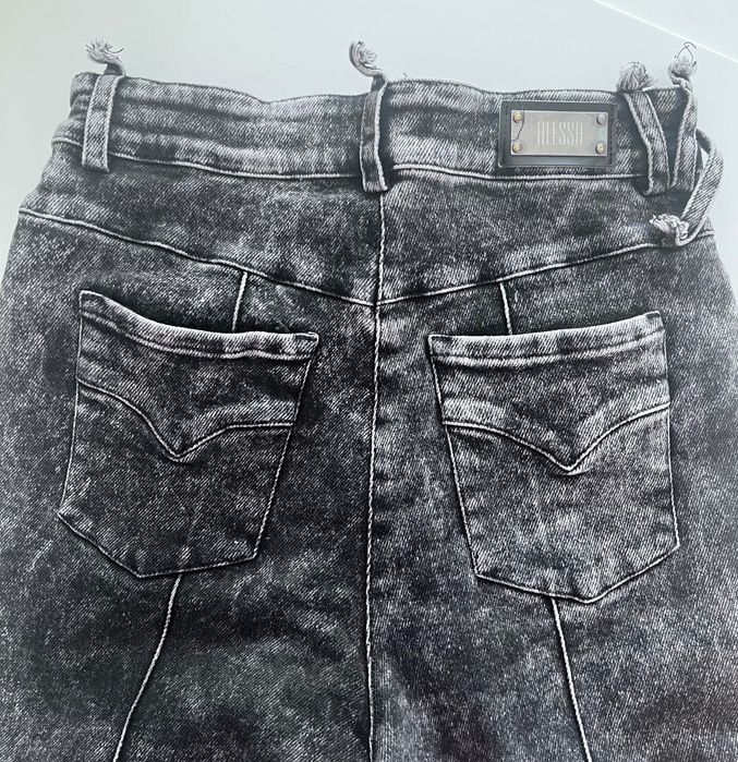 Дамски дънки ALESSA, М размер, еластични Алеса