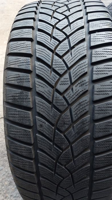 Зимни гуми 225/45/18 Goodyear Ultragrip 2 броя