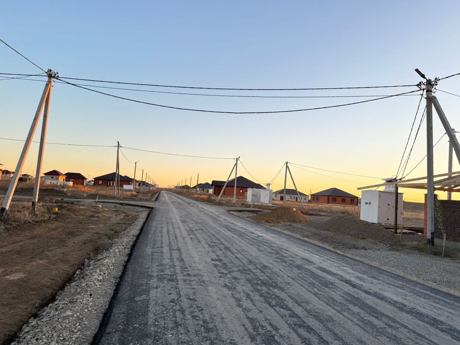 Продам недостройный дом, Участок