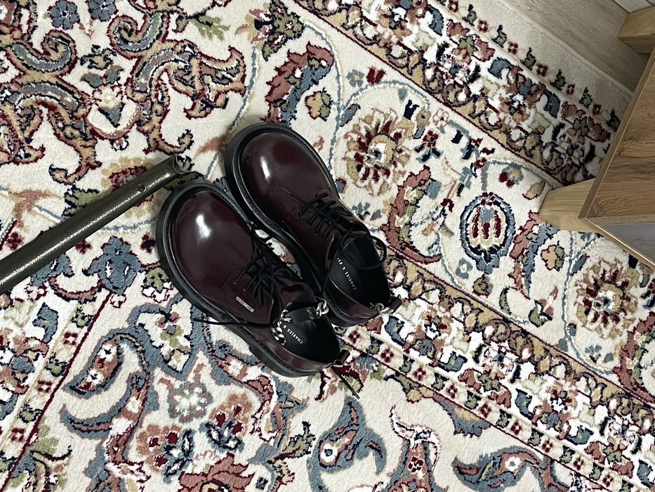 Лоферы от Charles&keith