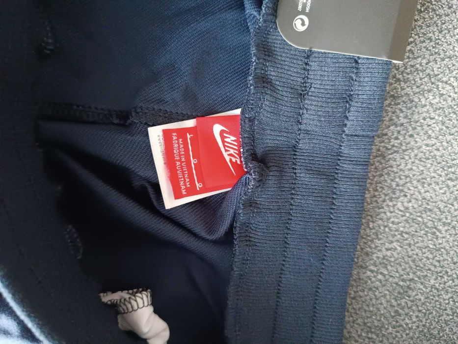 Панталон NIKE , цвят тъмносин, L размер