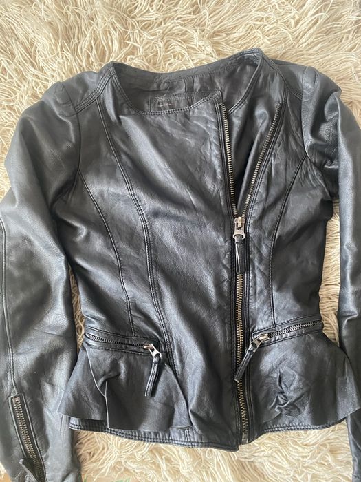 Дамско кожено яке