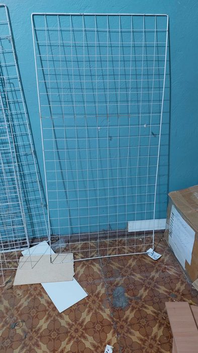 решетки  и  крючки .