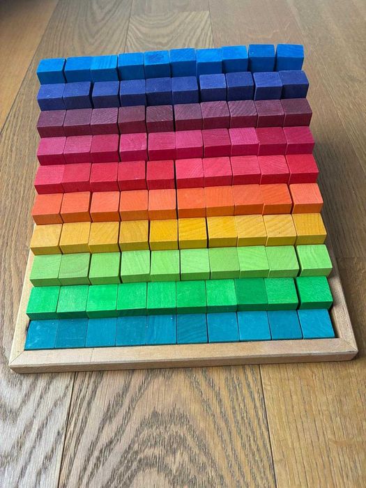 Set educativ pentru constructii si aritmetica Grimms - 100 piese lemn