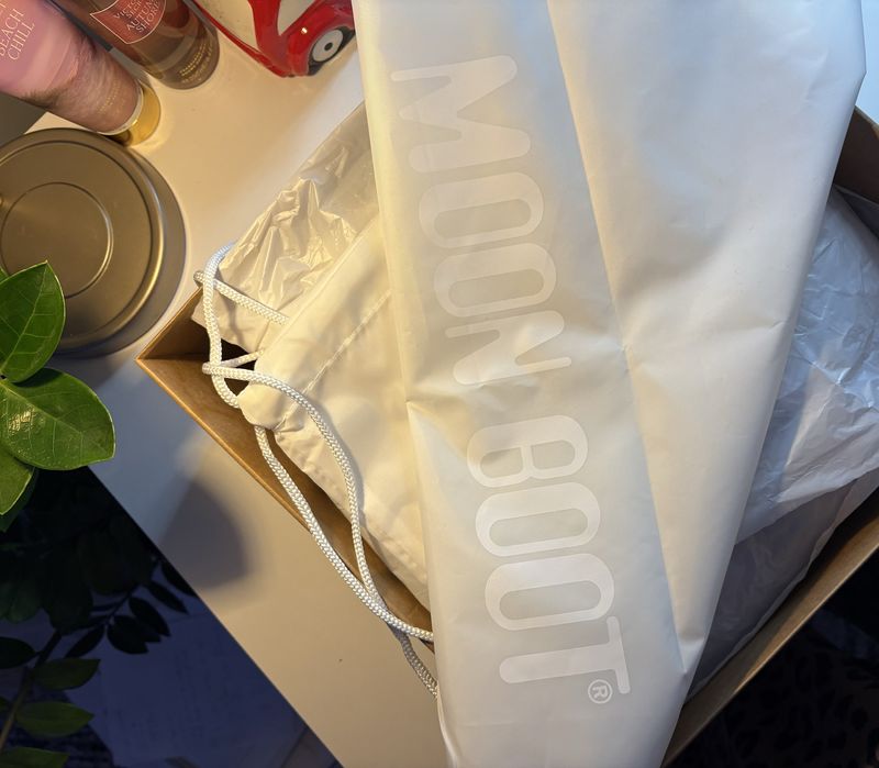 Moon Boot Liliac Cyber Lime | citiți detaliile anunțului!!