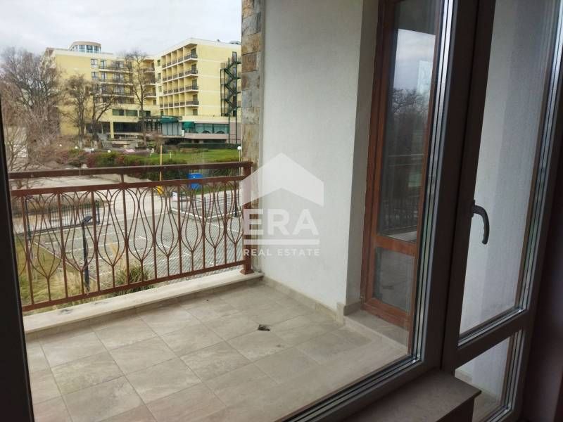 Продава се Тристаен апартамент в к.к. Св.Св. Константин и Елена - 114 кв.м за 1867 €/кв.м - Снимка #6