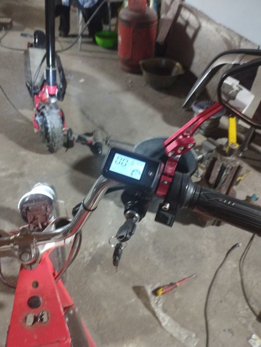 Детский электровелосипед трёхколёсный